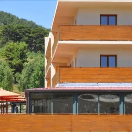Castel De Vergio *